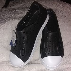 Jelly Shoes NWT Size Large 2-3